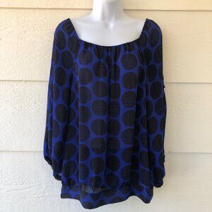 Vince Camuto Size XS Polka Dot Long, Slit Sleeve Stretch Neckline Top